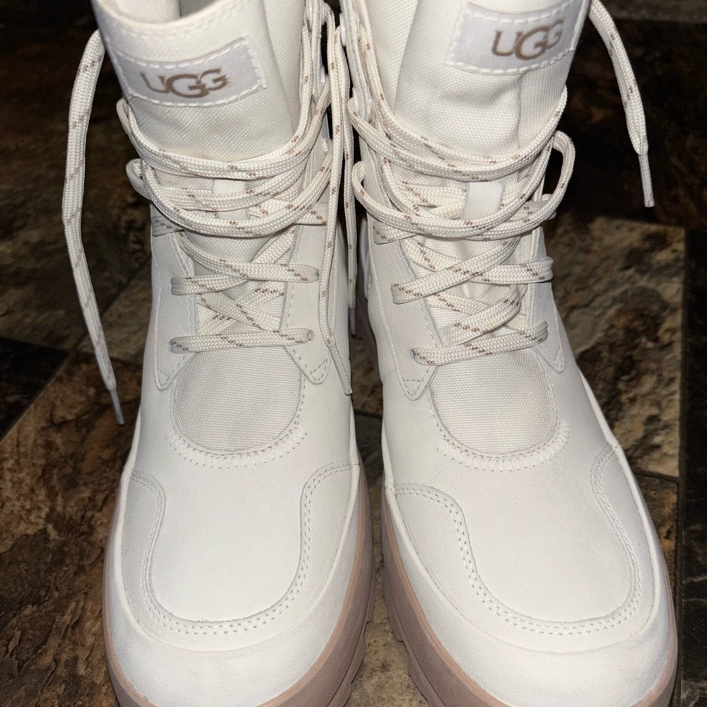 UGG Women's Cream Winter Boots